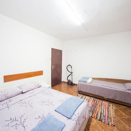 Apartament Center - Basic Flat - 10 Min To The Beach Burgas Zewnętrze zdjęcie