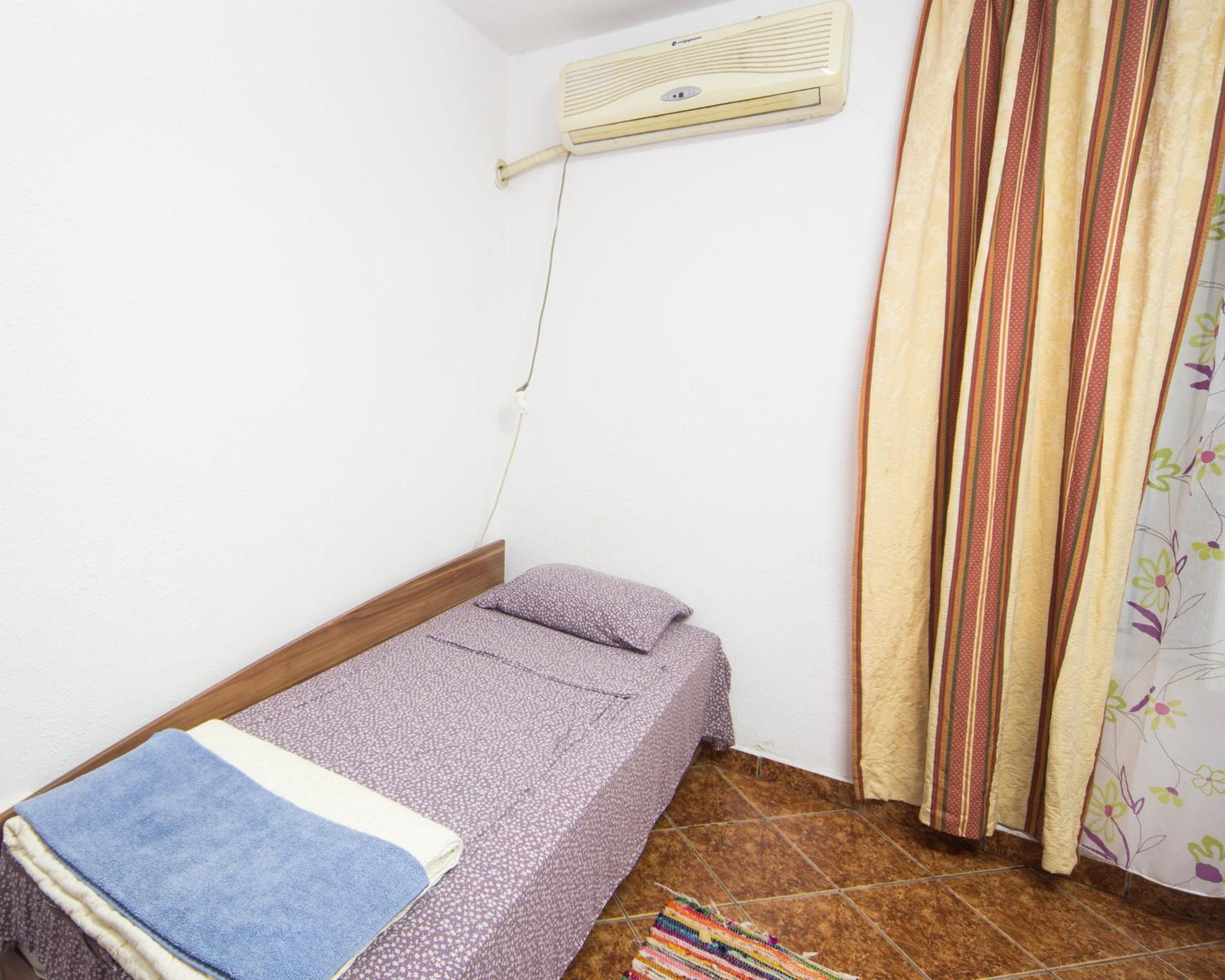 Apartament Center - Basic Flat - 10 Min To The Beach Burgas Zewnętrze zdjęcie