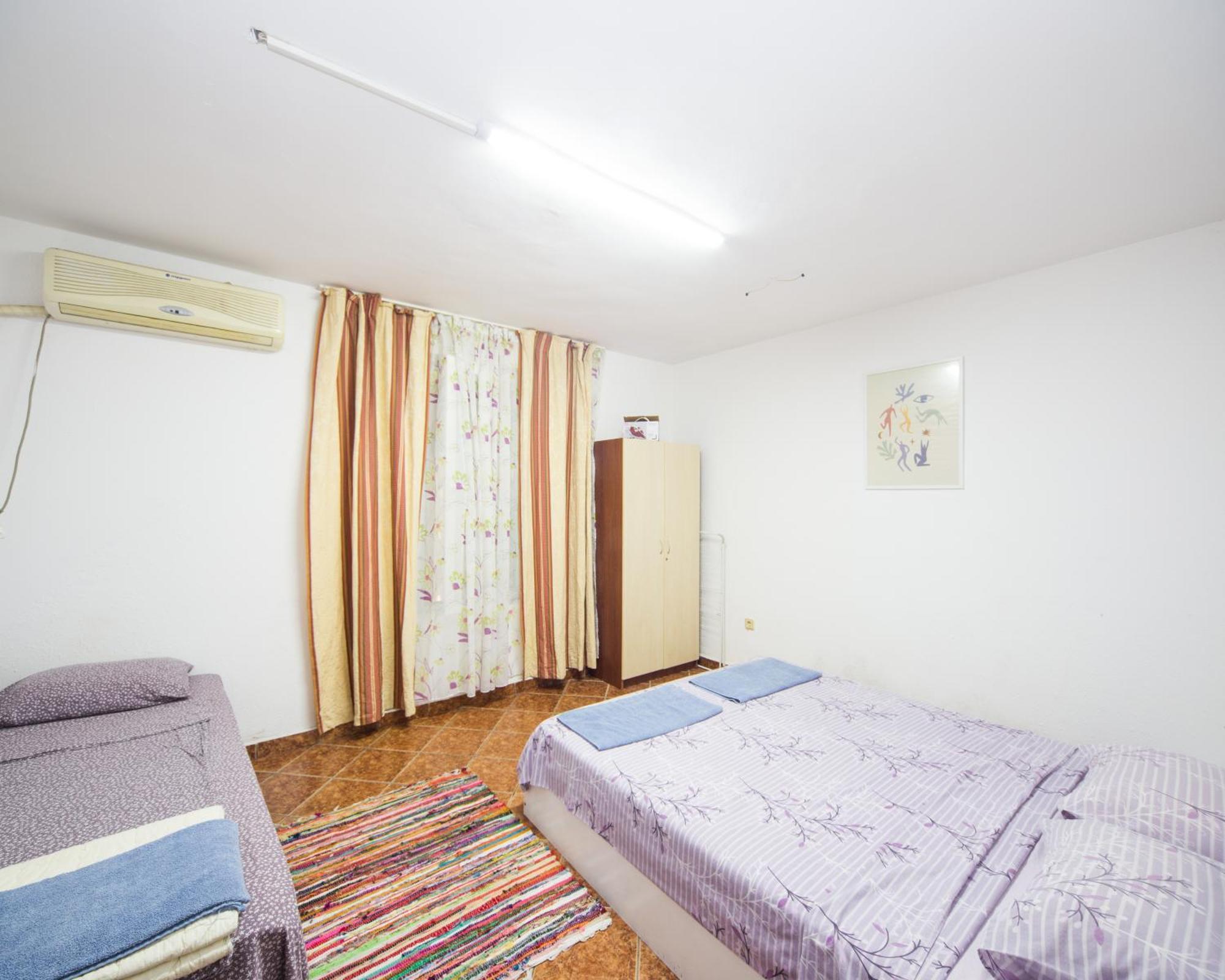 Apartament Center - Basic Flat - 10 Min To The Beach Burgas Zewnętrze zdjęcie
